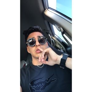 Meet your Posher, Alan